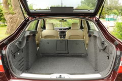 Superb-hatch.jpg